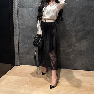 Women's Pleated Midi Skirt size small